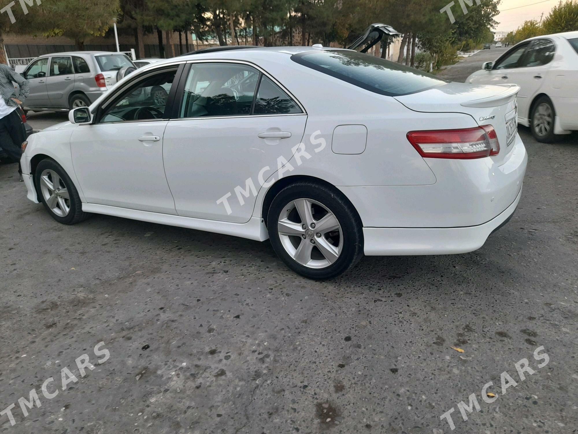 Toyota Camry 2010 - 185 000 TMT - Türkmenabat - img 3