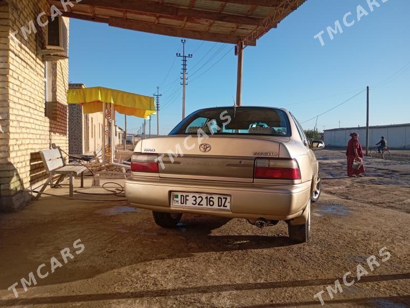 Toyota Corolla 1996 - 70 000 TMT - Кёнеургенч - img 4