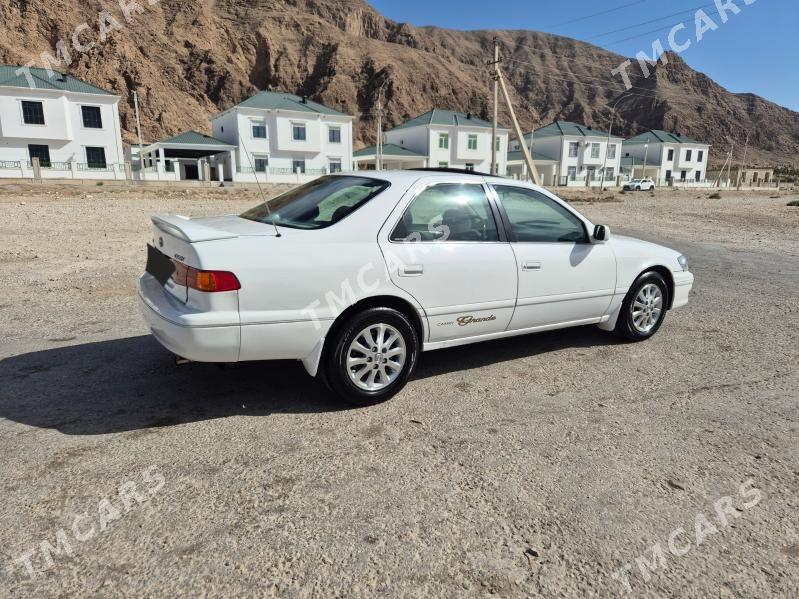 Toyota Camry 1998 - 118 000 TMT - Балканабат - img 2