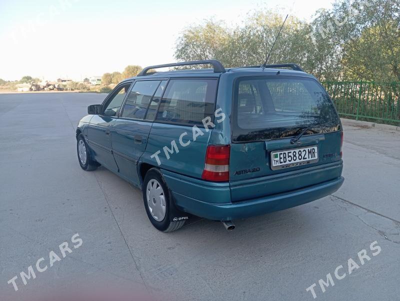 Opel Astra 1993 - 35 000 TMT - Mary - img 3