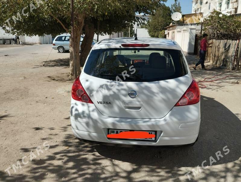 Nissan Versa 2010 - 80 000 TMT - Balkanabat - img 4