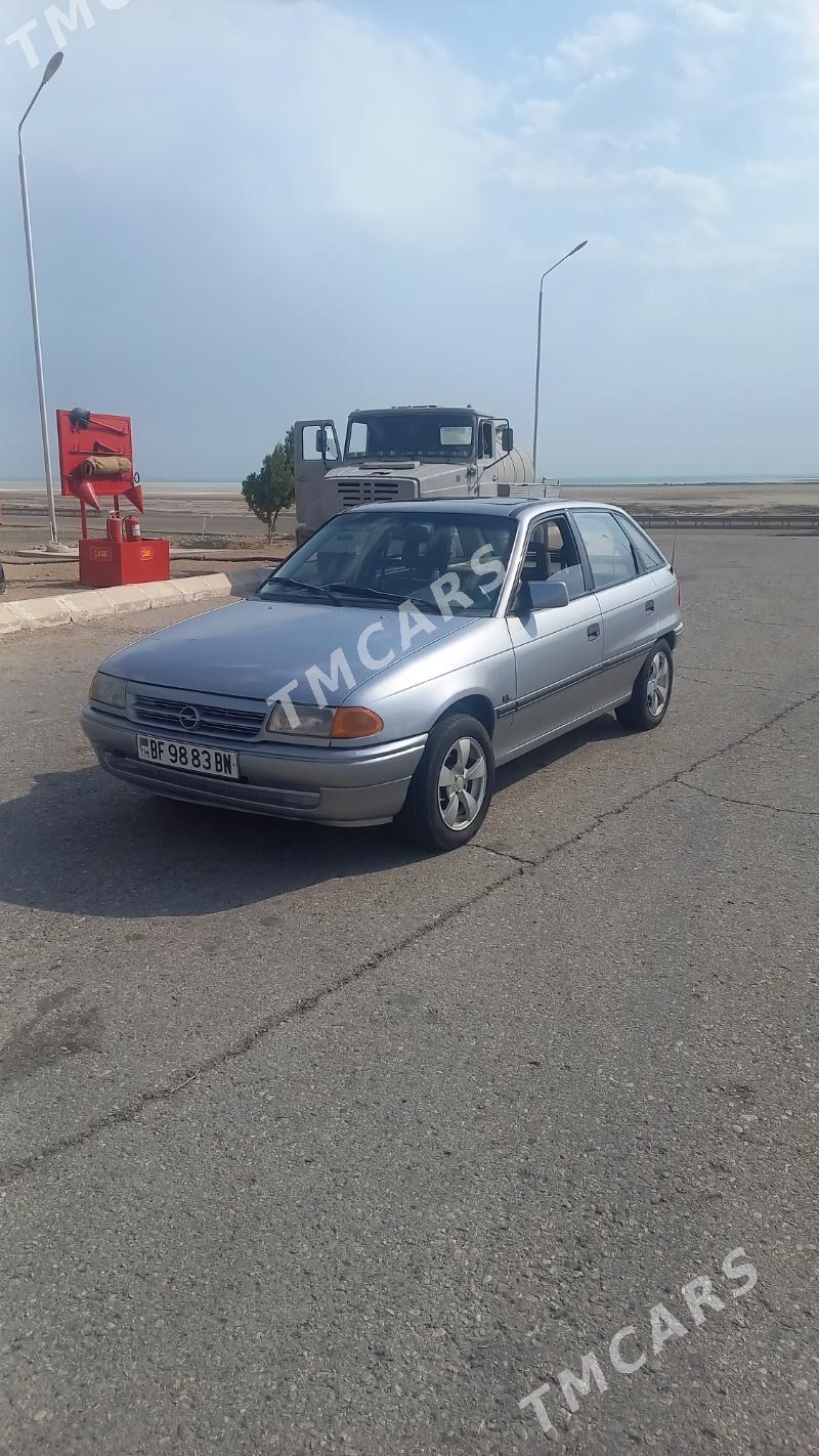 Opel Astra 1994 - 35 000 TMT - Туркменбаши - img 3