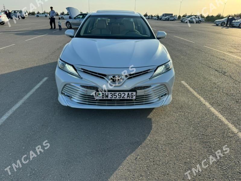 Toyota Camry 2019 - 430 000 TMT - Ашхабад - img 2