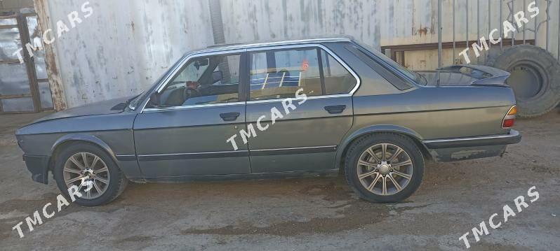 BMW 520 1986 - 13 000 TMT - Гумдаг - img 2