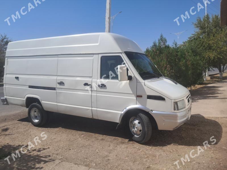 Iveco Daily 2001 - 90 000 TMT - Туркменабат - img 2