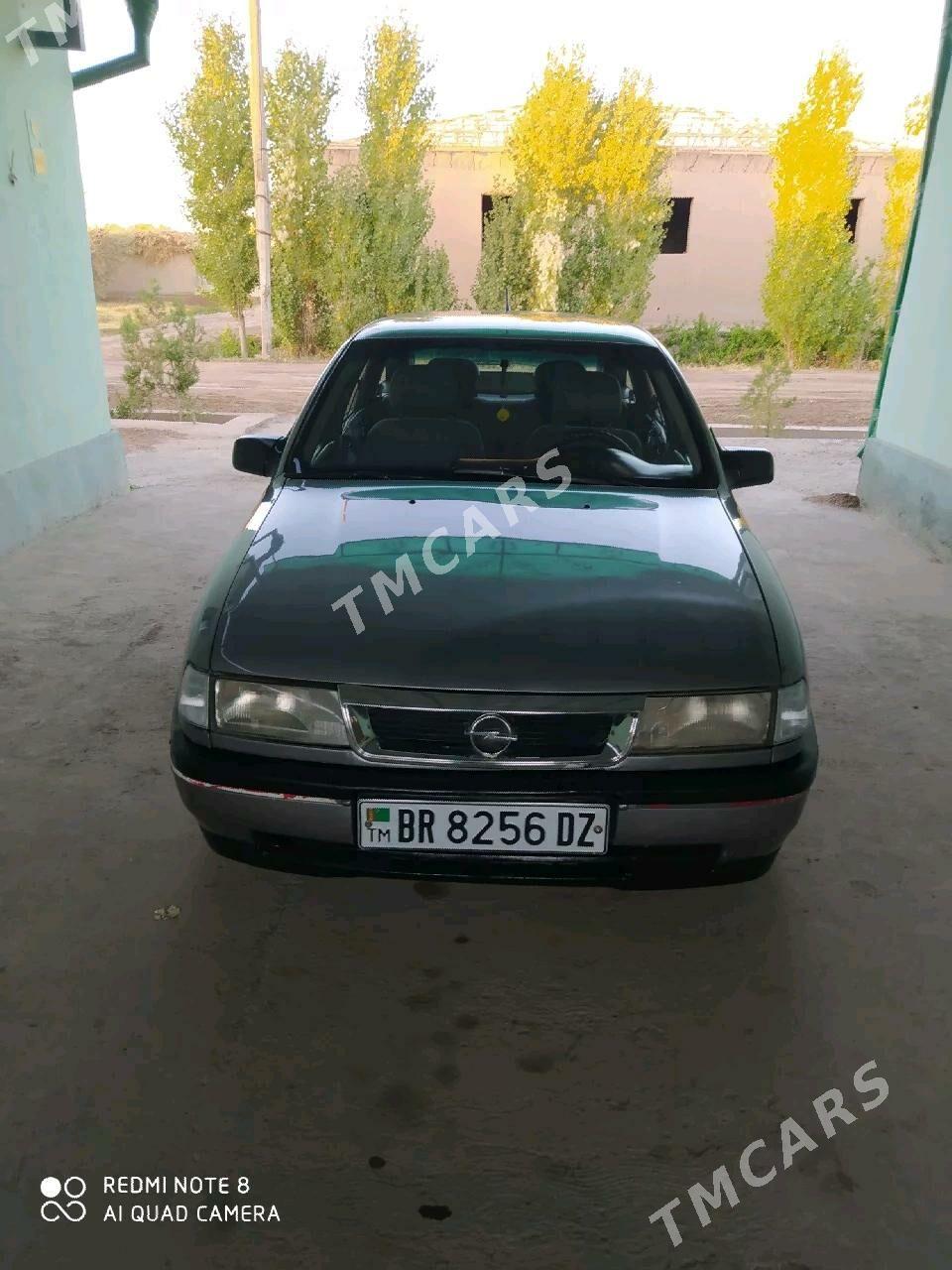 Opel Vectra 1990 - 28 000 TMT - Губадаг - img 4