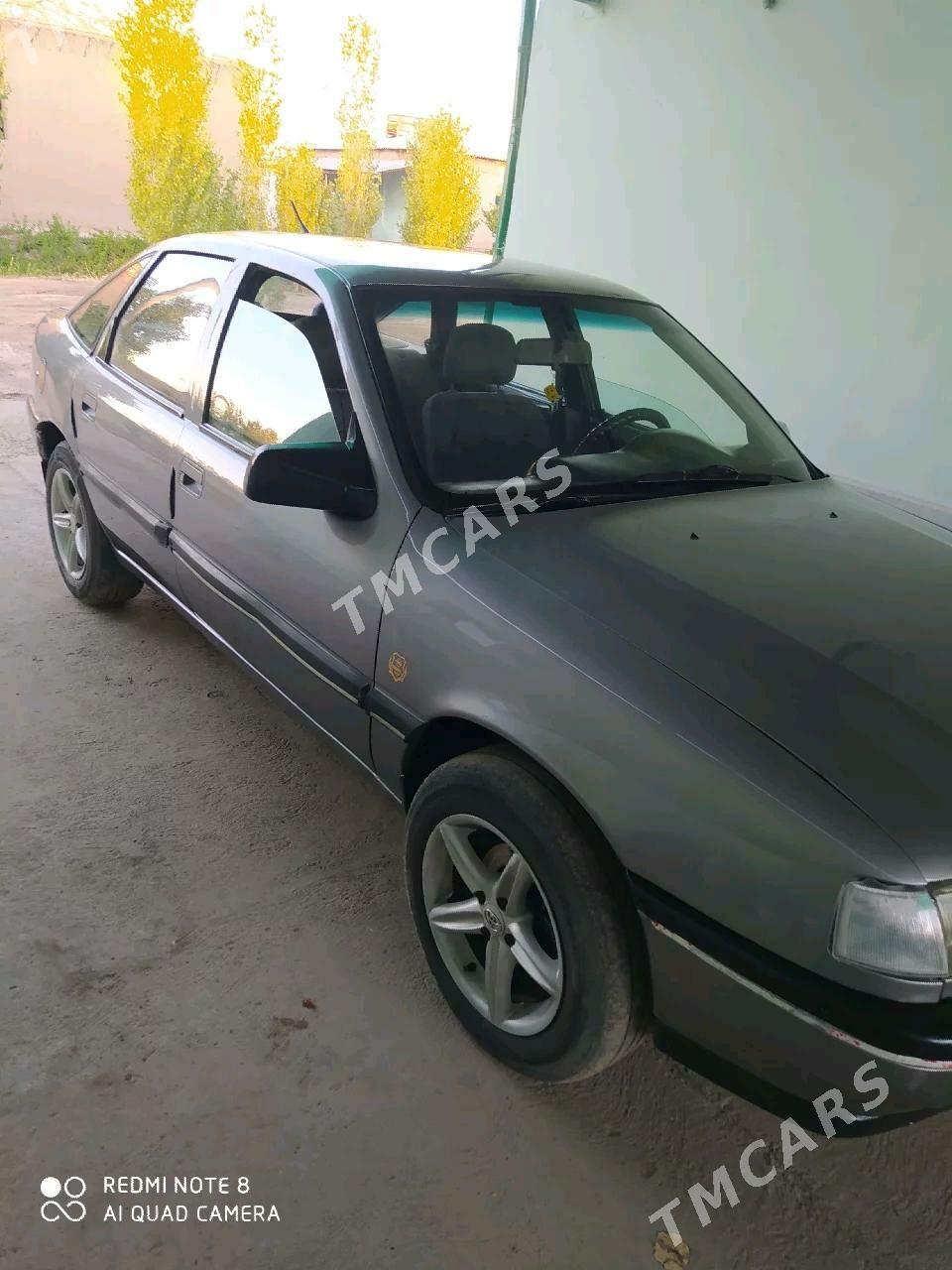 Opel Vectra 1990 - 28 000 TMT - Губадаг - img 3