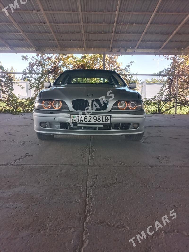 BMW 530 2003 - 90 000 TMT - Farap - img 2