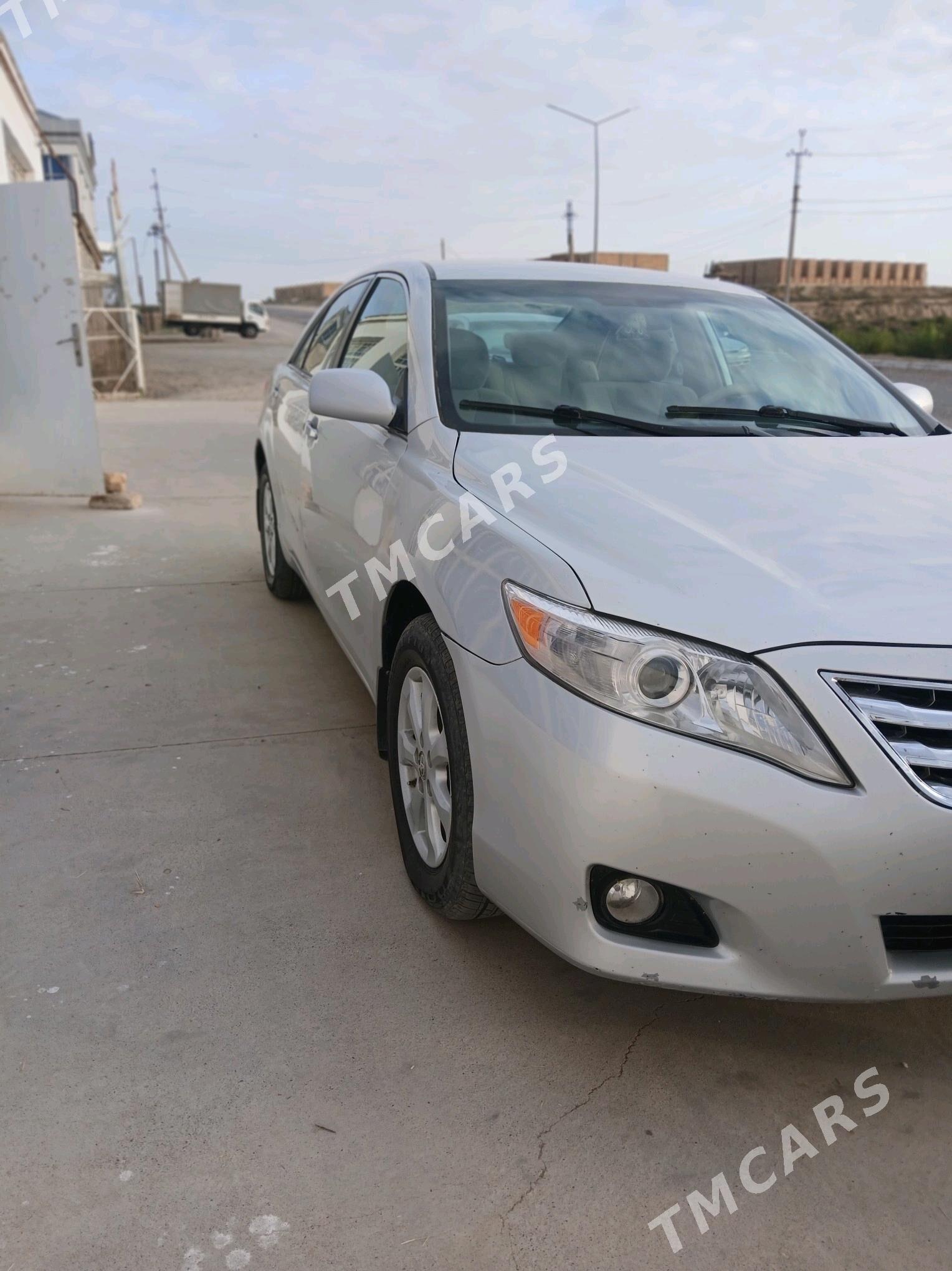 Toyota Camry 2010 - 135 000 TMT - Tagtabazar - img 2