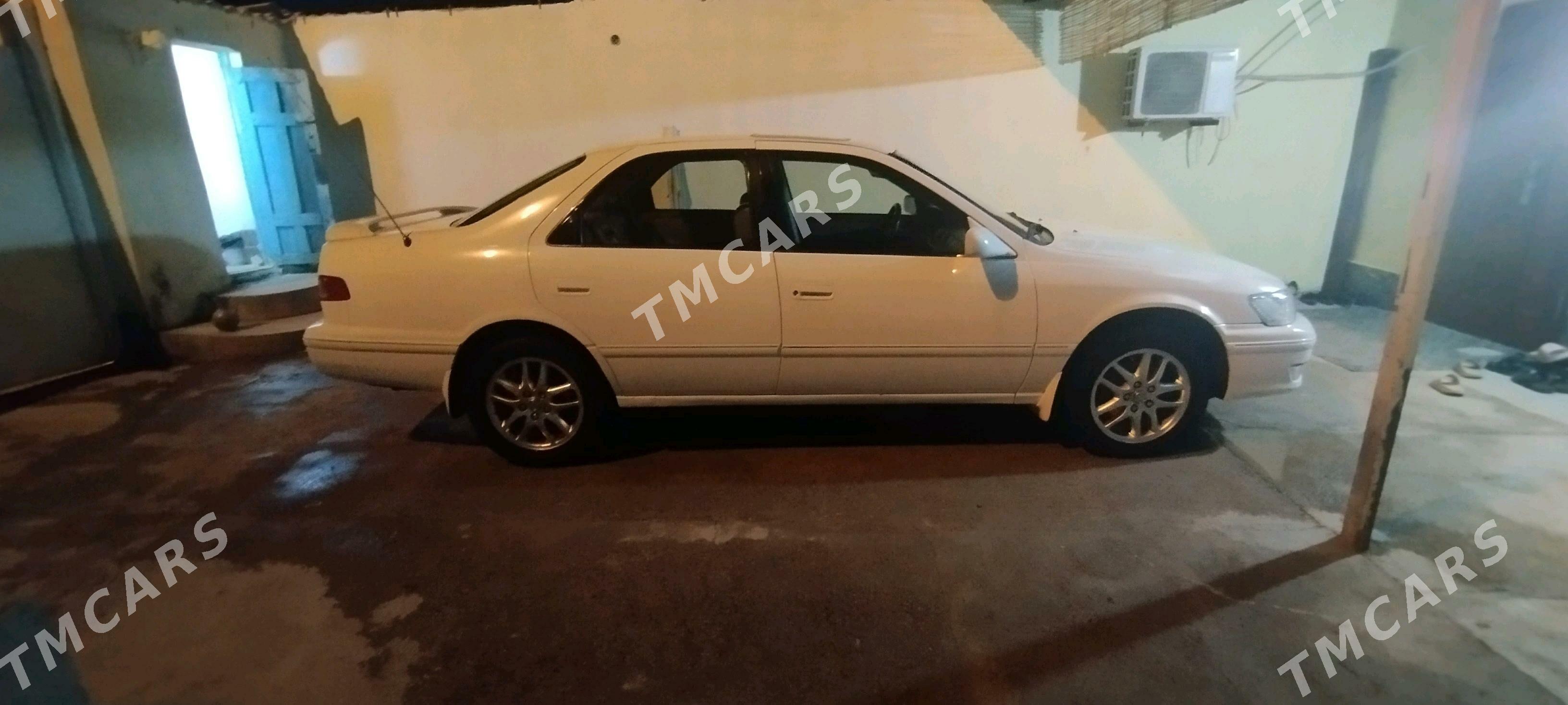 Toyota Camry 1998 - 115 000 TMT - Теджен - img 5