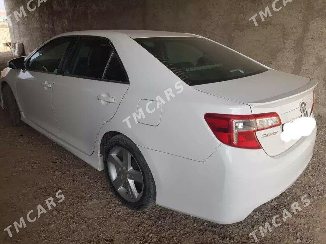 Toyota Camry 2013 - 200 000 TMT - Magdanly - img 2