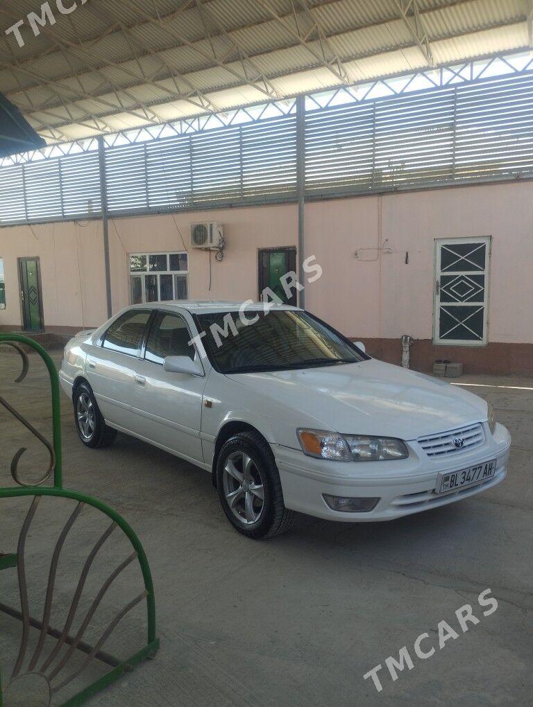 Toyota Camry 2000 - 103 000 TMT - Бахарден - img 3