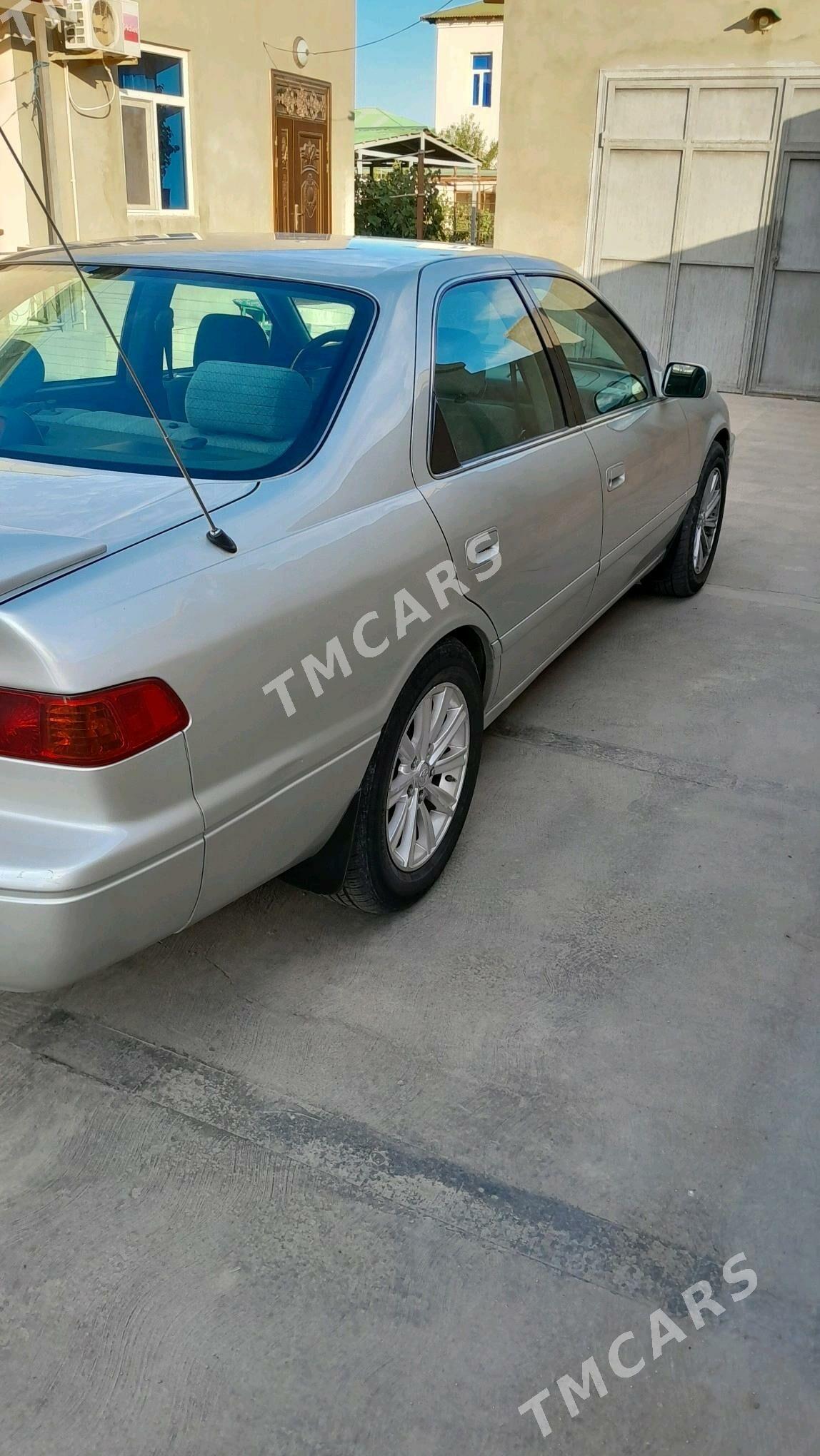 Toyota Camry 2000 - 155 000 TMT - Дашогуз - img 5