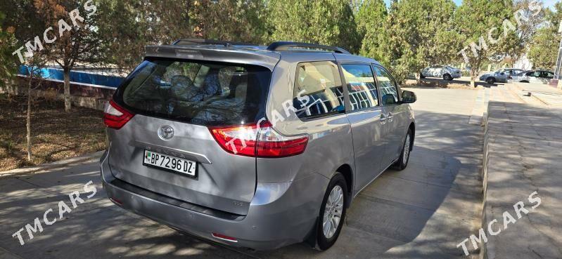 Toyota Sienna 2017 - 300 000 TMT - Gurbansoltan Eje - img 2