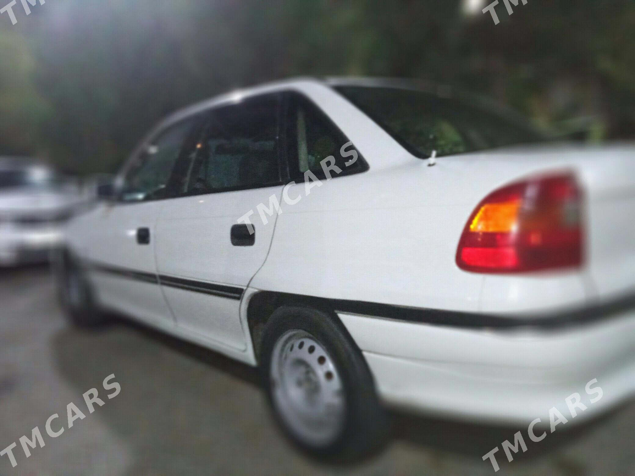 Opel Astra 1992 - 30 000 TMT - Parahat 7 - img 3