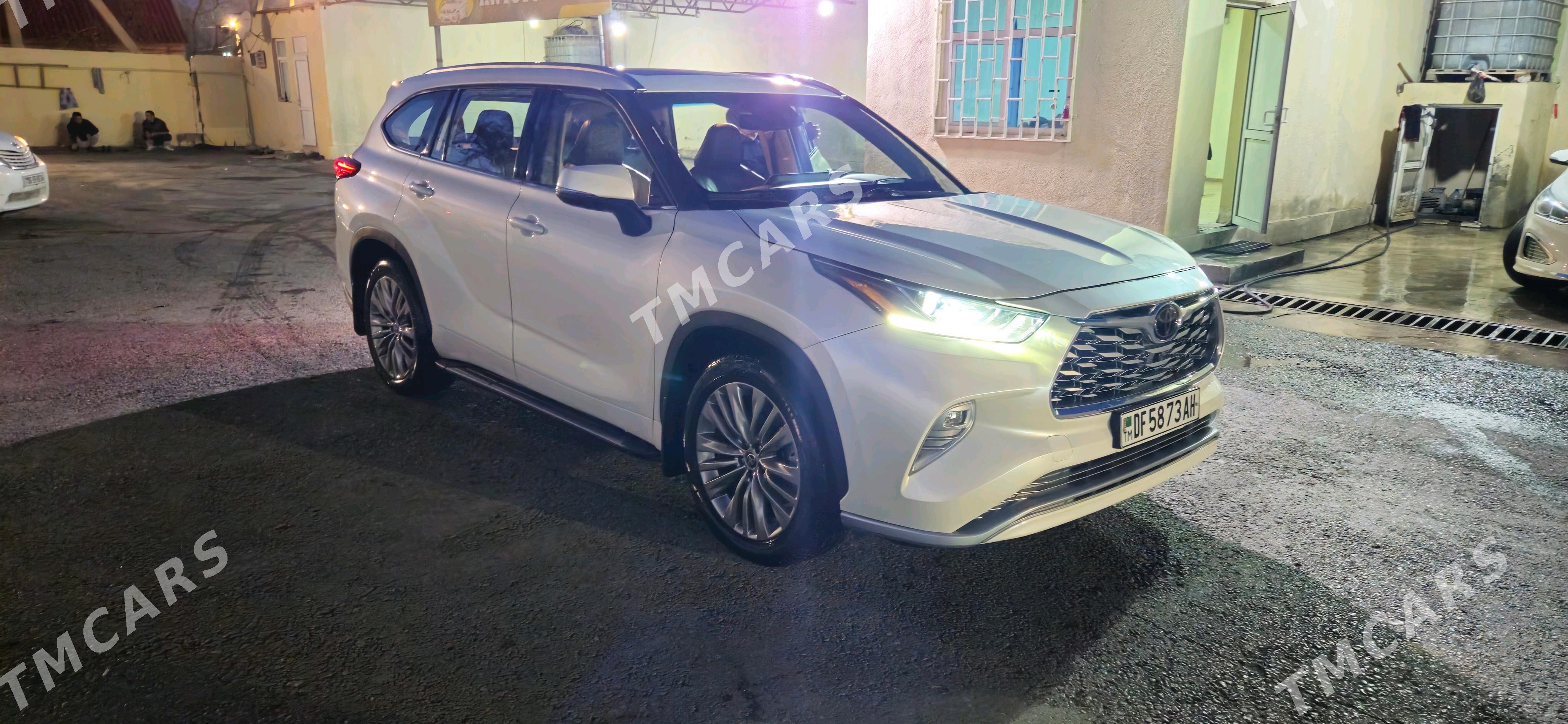 Toyota Highlander 2020 - 545 000 TMT - Ашхабад - img 2