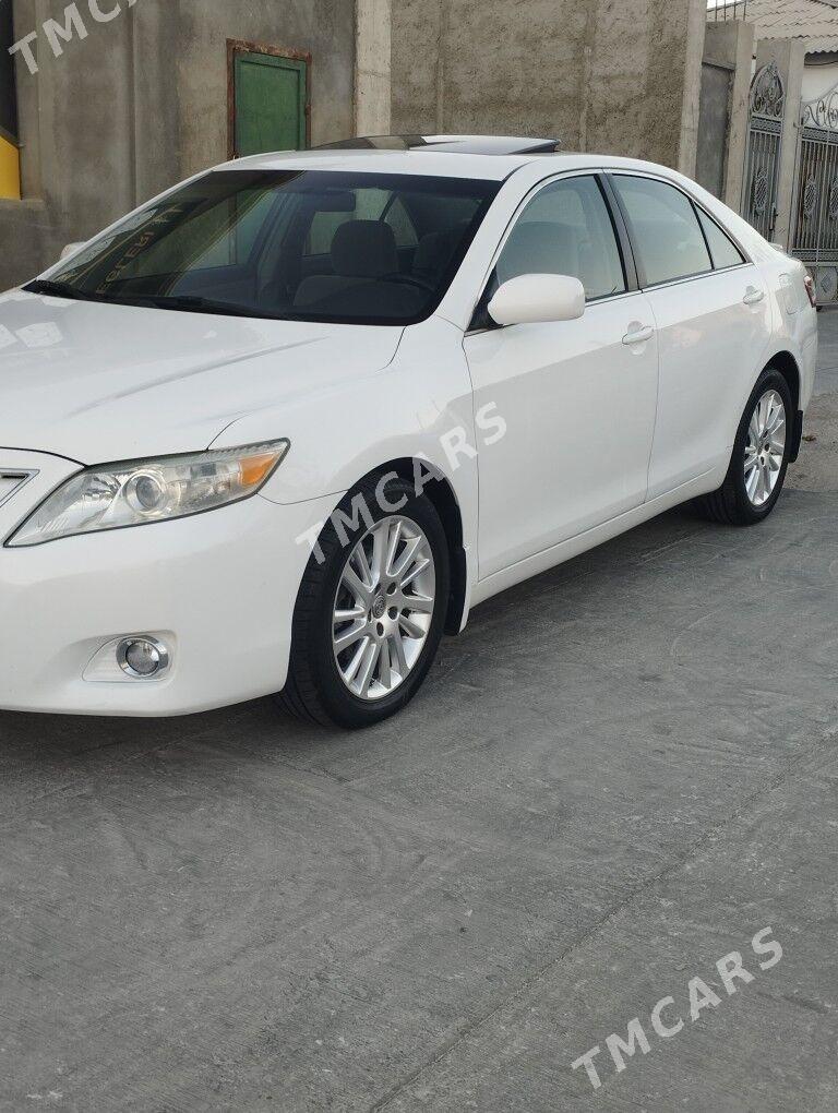 Toyota Camry 2010 - 195 000 TMT - Мары - img 2