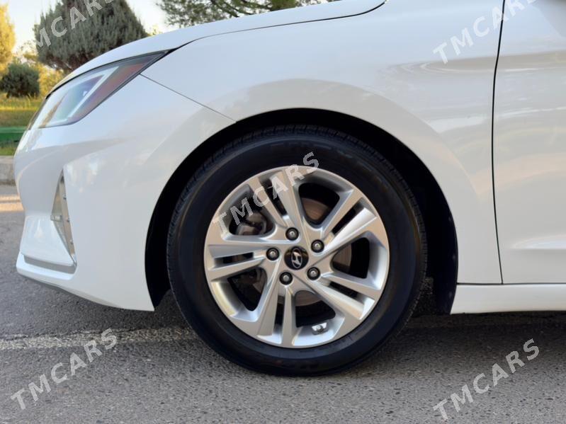 Hyundai Elantra 2019 - 189 000 TMT - Aşgabat - img 9