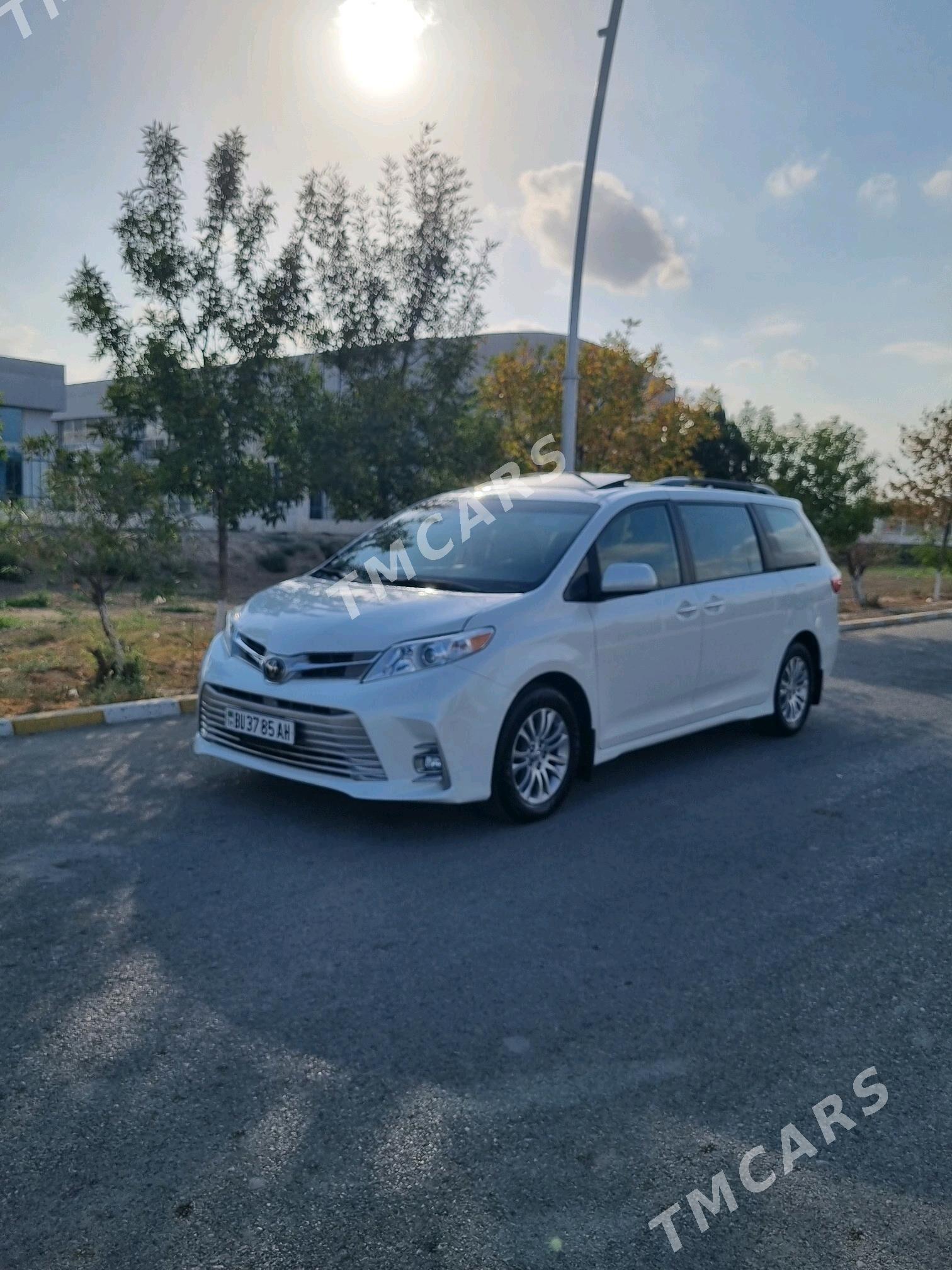 Toyota Sienna 2020 - 500 000 TMT - Ашхабад - img 3