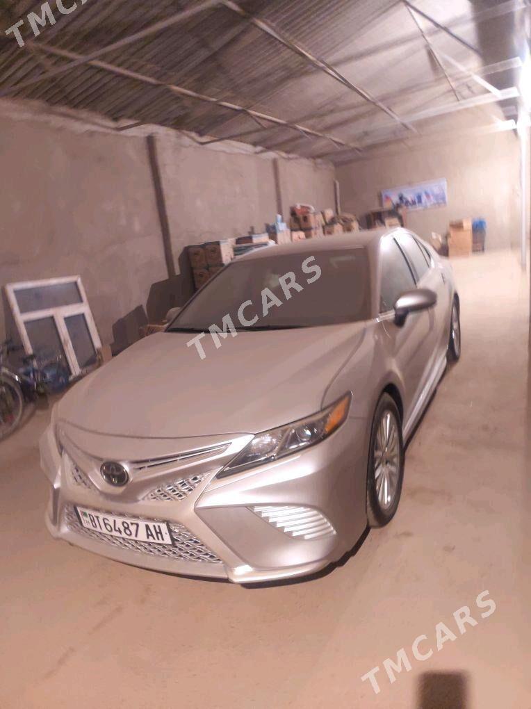 Toyota Camry 2018 - 300 000 TMT - Babadaýhan - img 8