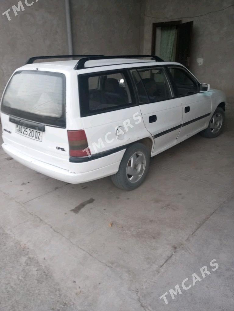 Opel Astra 1992 - 25 000 TMT - Болдумсаз - img 3