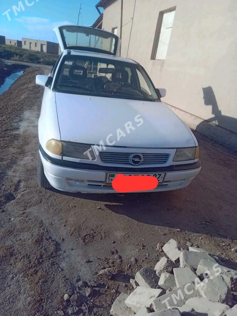 Opel Astra 1993 - 35 000 TMT - Gurbansoltan Eje - img 2