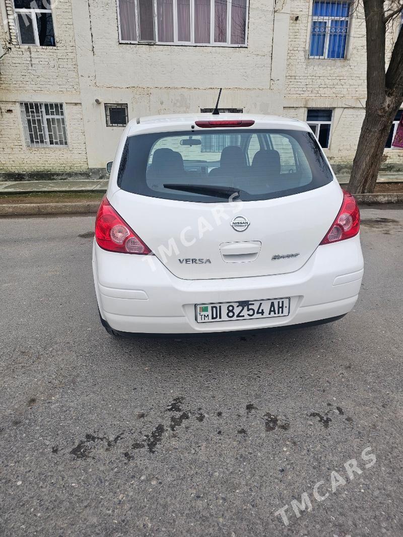 Nissan Versa 2010 - 95 000 TMT - Köşi - img 4