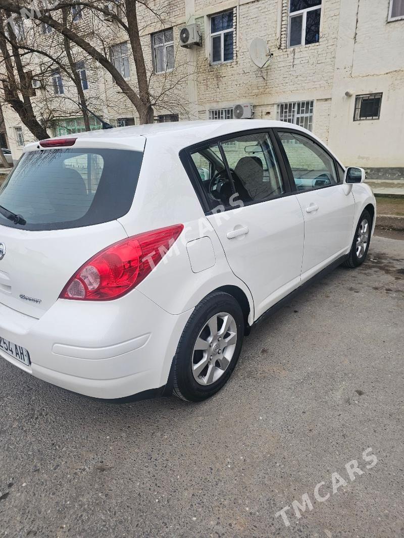 Nissan Versa 2010 - 95 000 TMT - Кëши - img 3