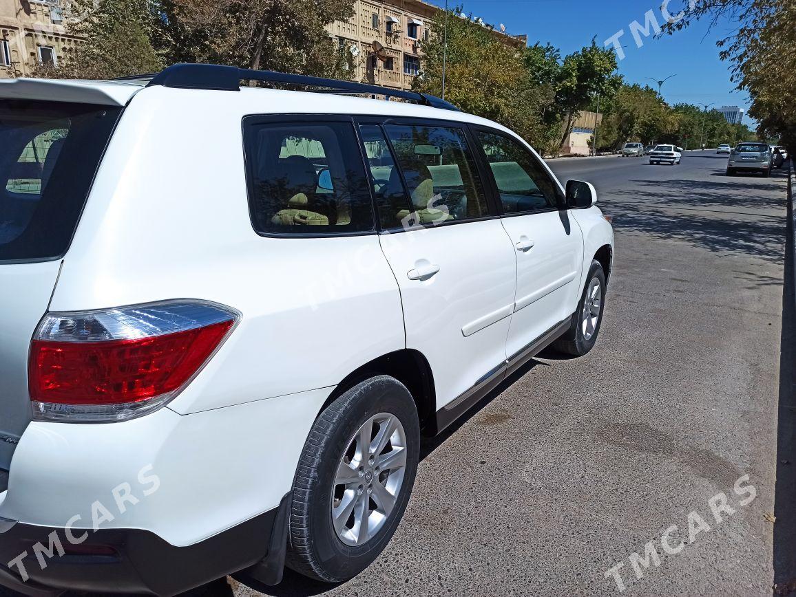 Toyota Highlander 2013 - 285 000 TMT - Мары - img 2