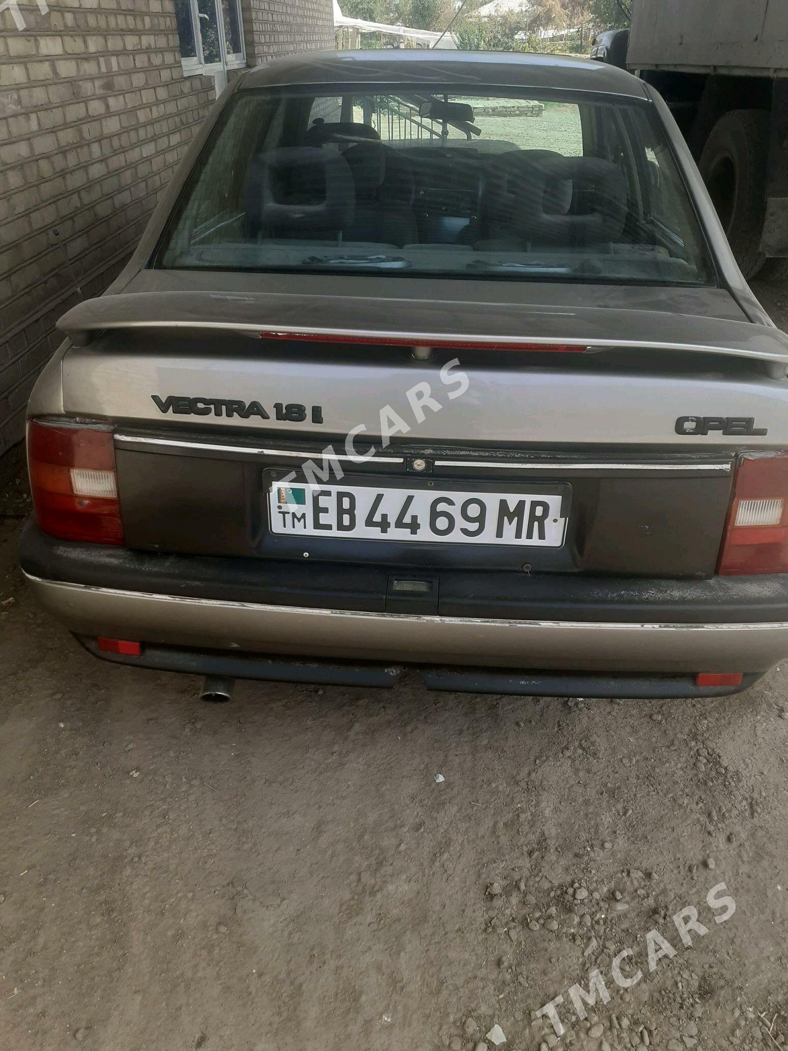 Opel Vectra 1990 - 26 000 TMT - Murgap - img 2