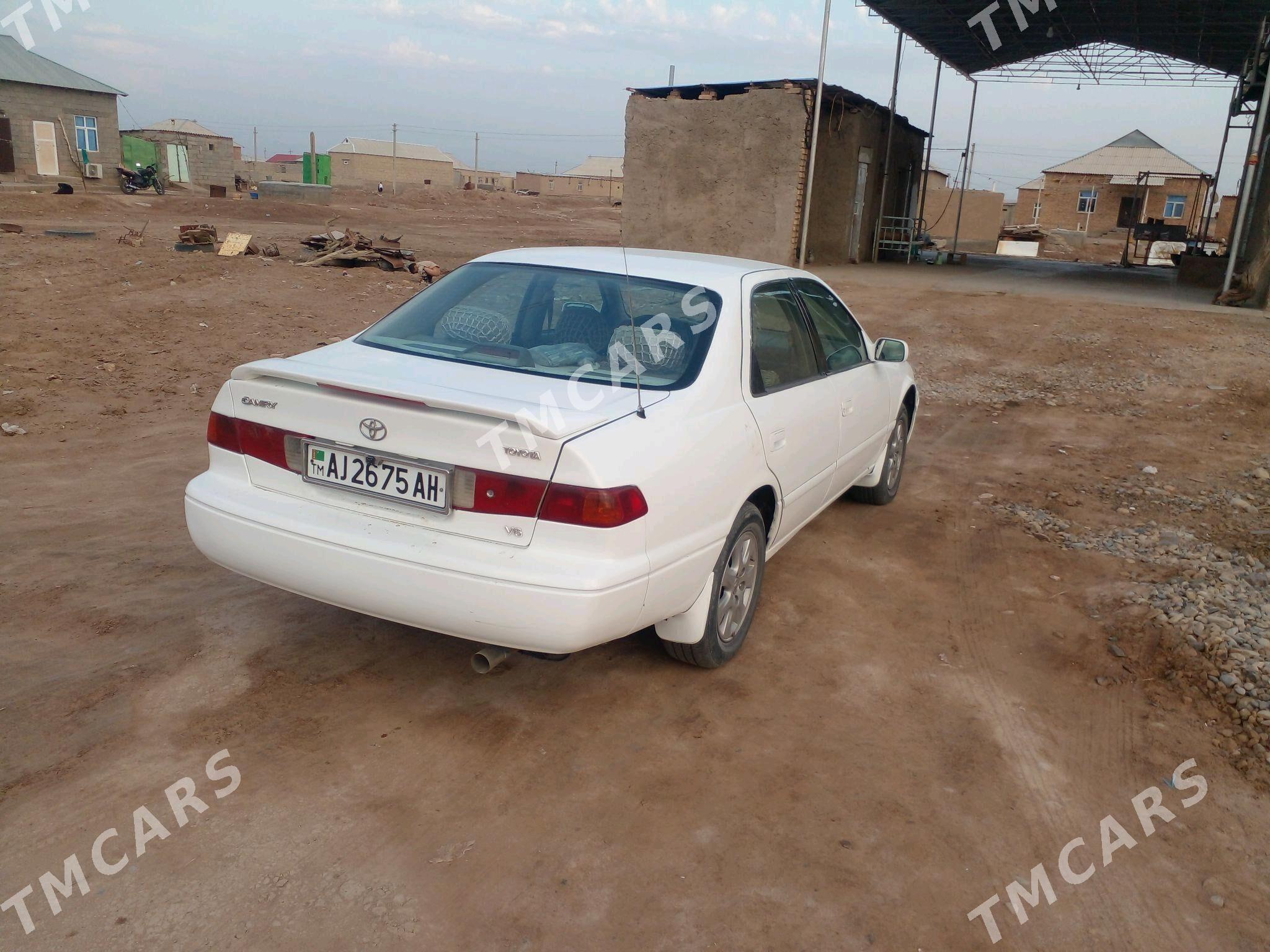 Toyota Camry 1998 - 82 000 TMT - Теджен - img 4