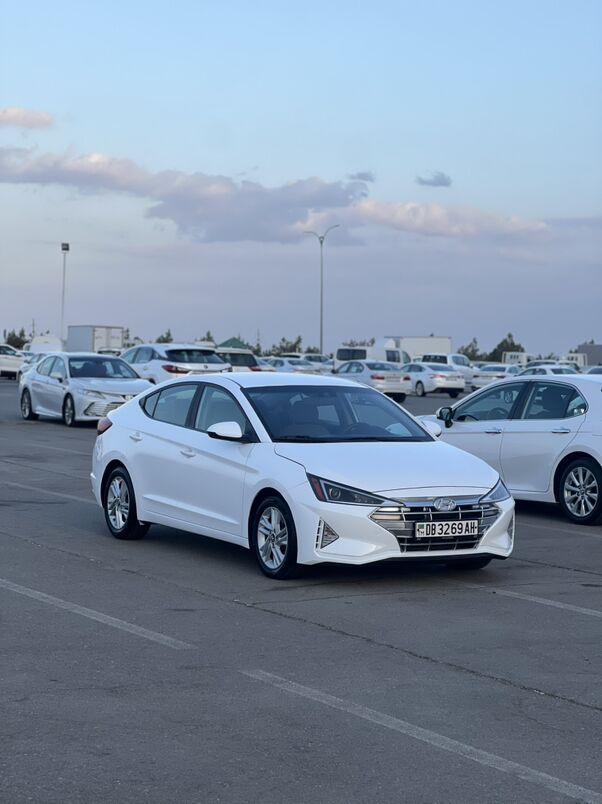 Hyundai Elantra 2018 - 200 000 TMT - Aşgabat - img 5