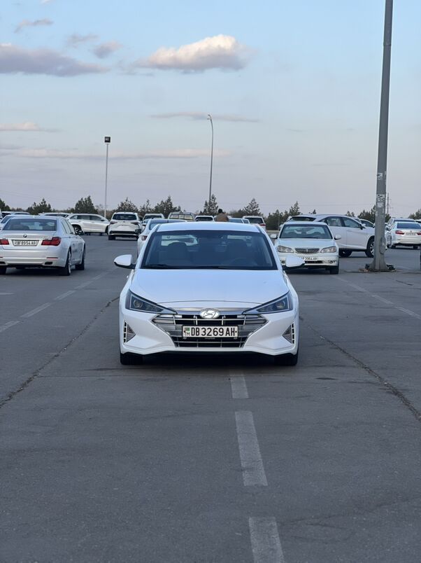 Hyundai Elantra 2018 - 200 000 TMT - Aşgabat - img 3