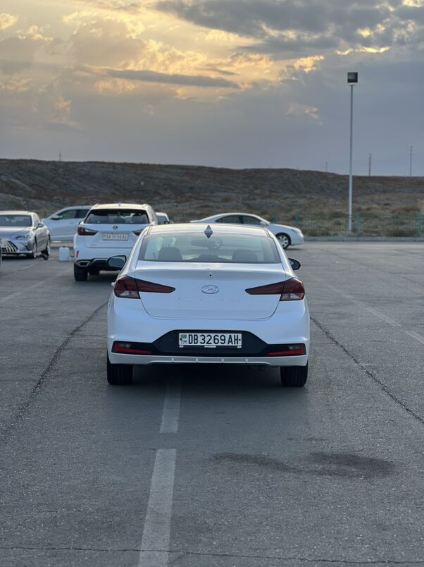 Hyundai Elantra 2018 - 200 000 TMT - Aşgabat - img 8