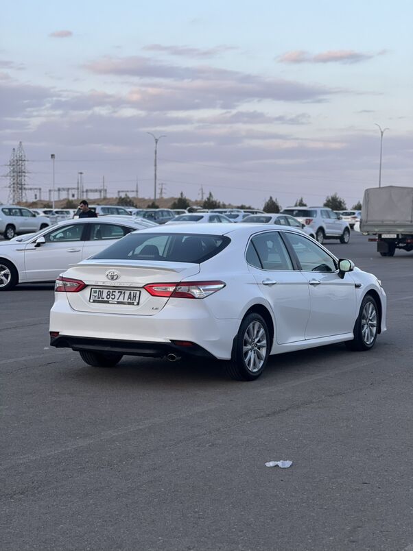 Toyota Camry 2018 - 285 000 TMT - Aşgabat - img 2