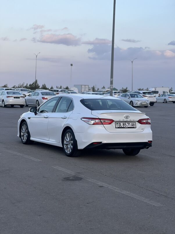 Toyota Camry 2018 - 285 000 TMT - Aşgabat - img 6