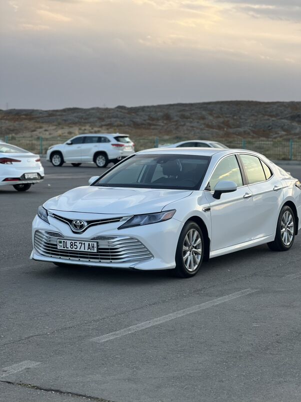 Toyota Camry 2018 - 285 000 TMT - Ашхабад - img 8