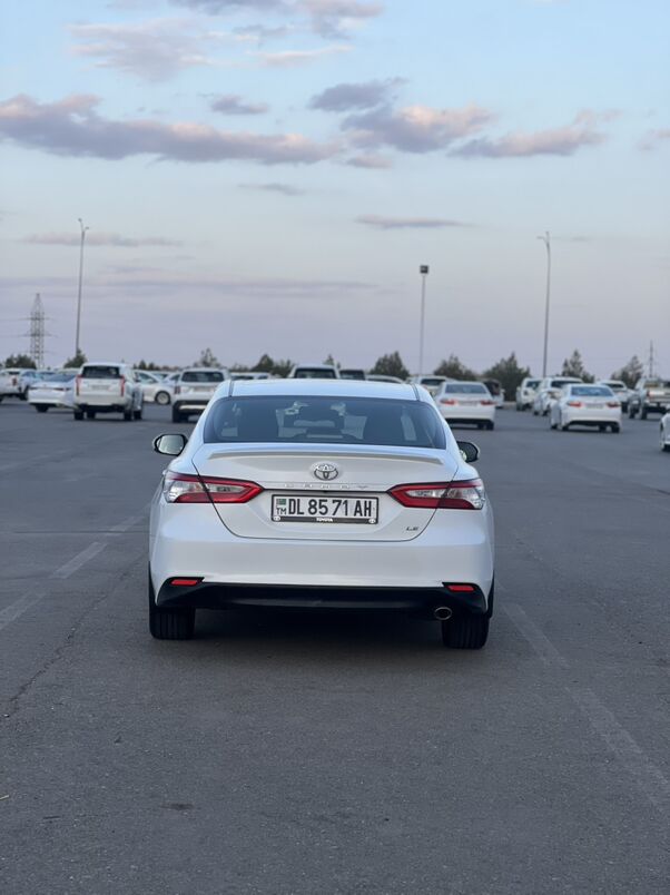 Toyota Camry 2018 - 285 000 TMT - Aşgabat - img 3