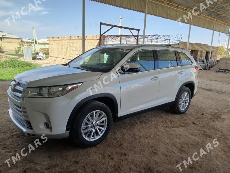 Toyota Highlander 2019 - 415 000 TMT - Мургап - img 2