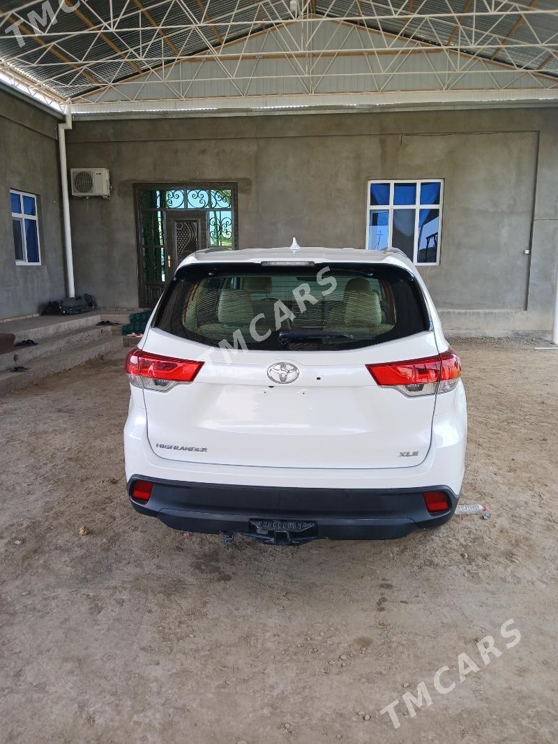 Toyota Highlander 2019 - 415 000 TMT - Мургап - img 3