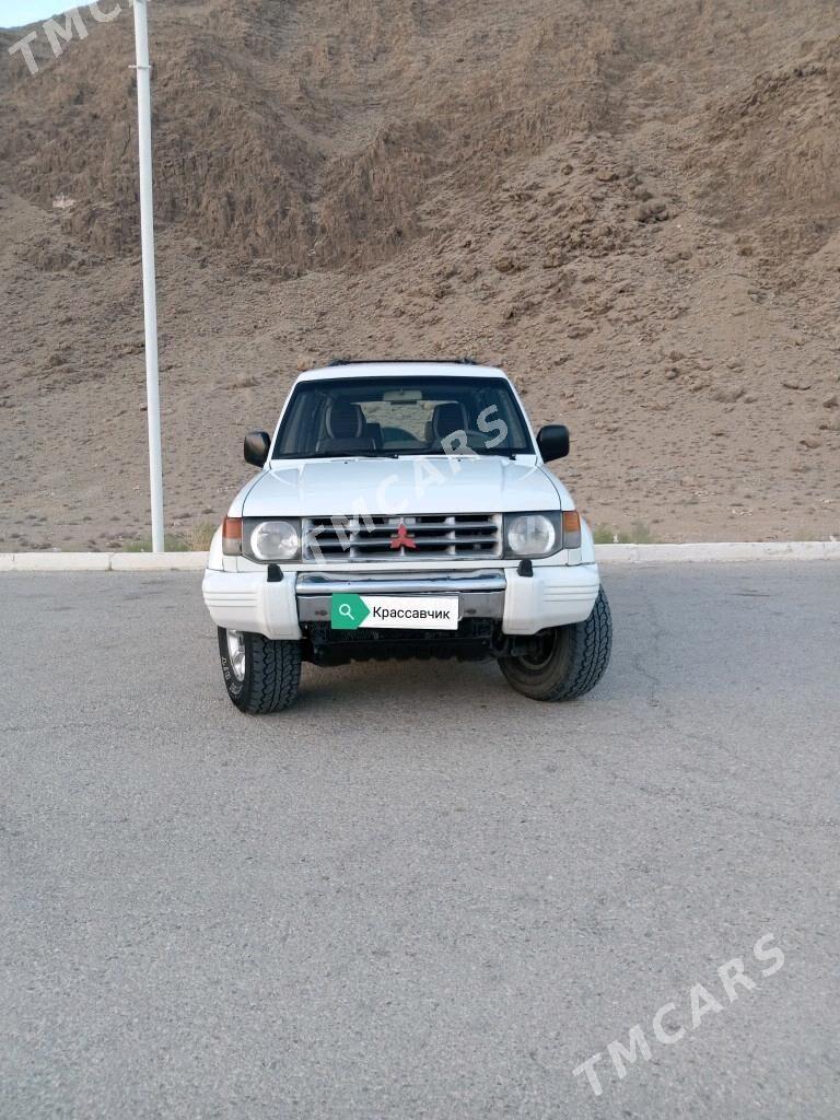 Mitsubishi Montero 1995 - 53 000 TMT - Балканабат - img 3