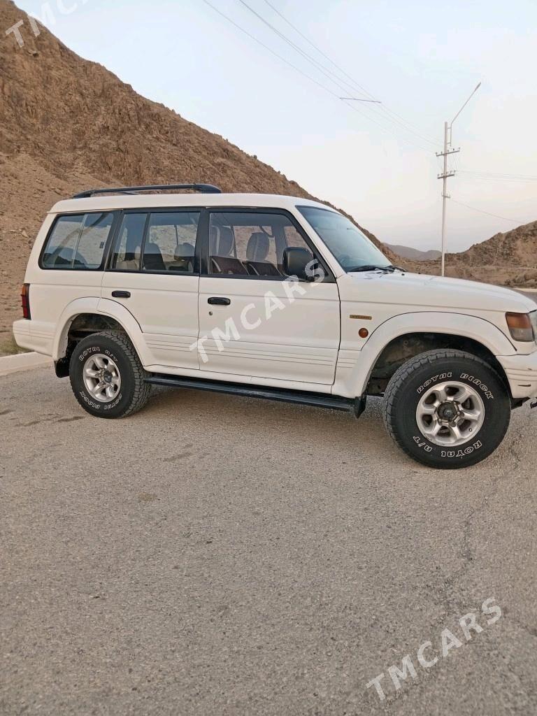 Mitsubishi Montero 1995 - 53 000 TMT - Балканабат - img 6