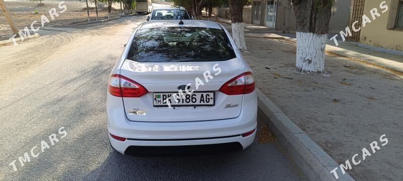 Ford Fiesta 2017 - 130 000 TMT - Aşgabat - img 5