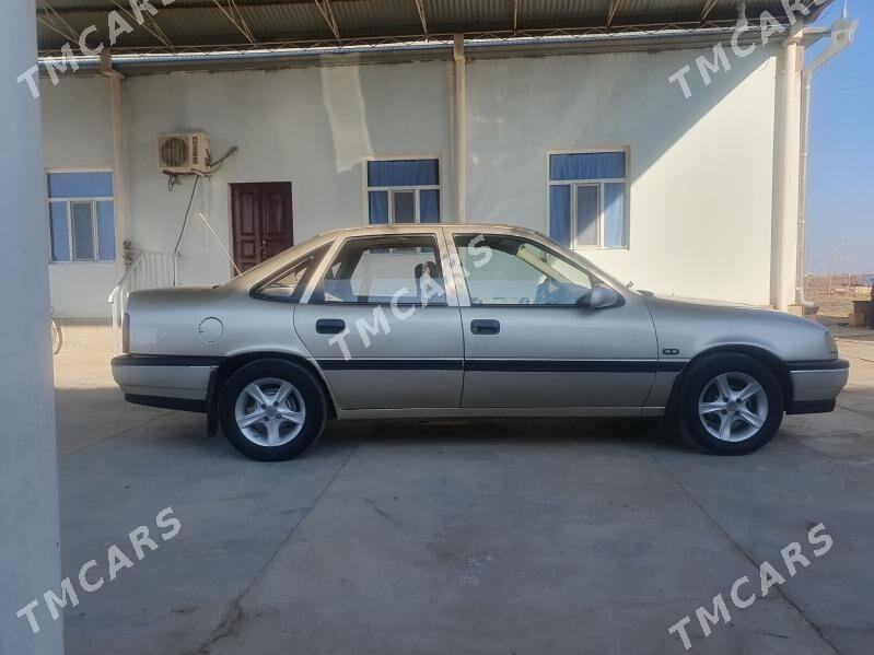 Opel Vectra 1992 - 33 000 TMT - Ёлётен - img 3