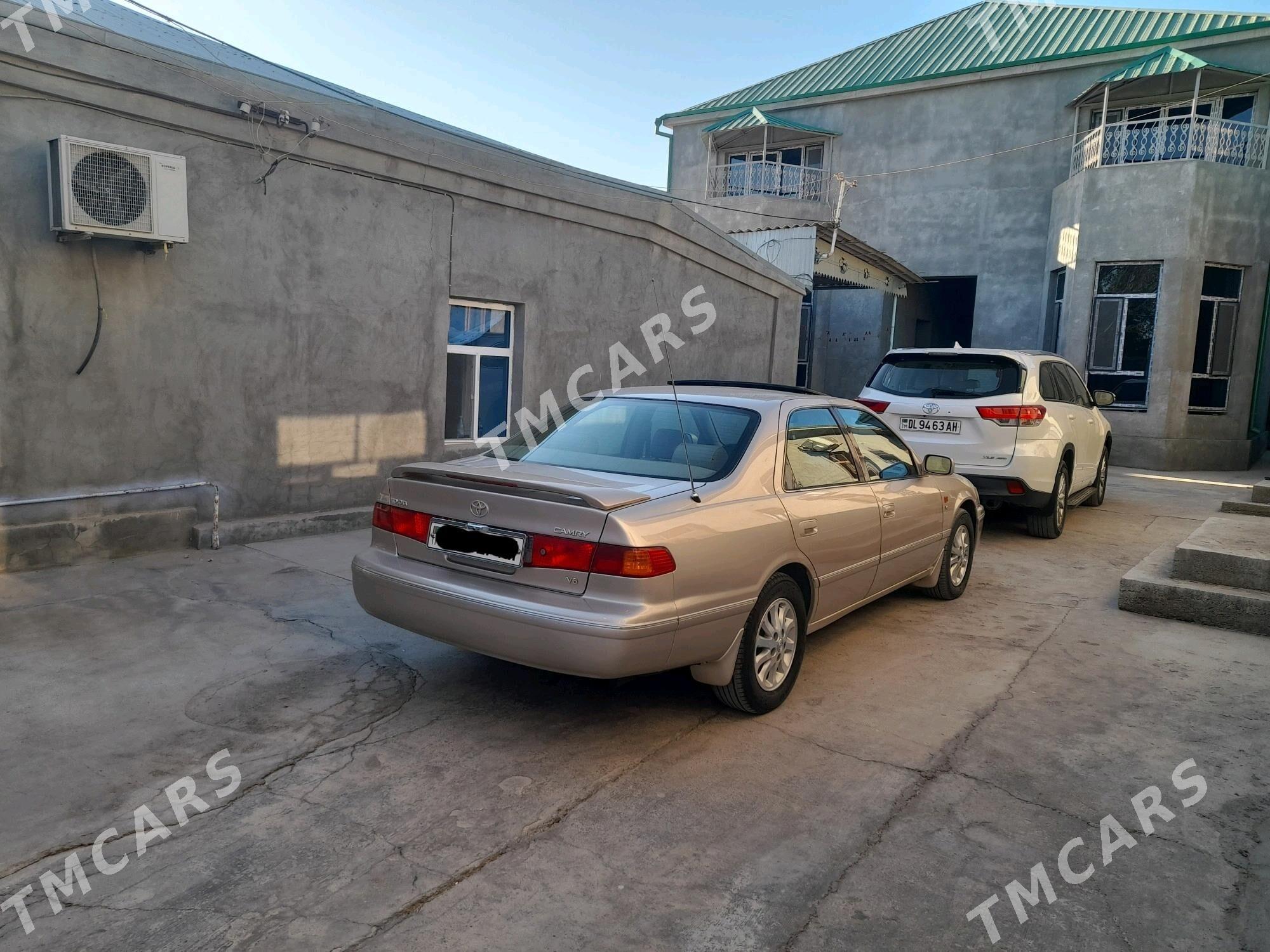 Toyota Camry 2001 - 170 000 TMT - Бахарден - img 3