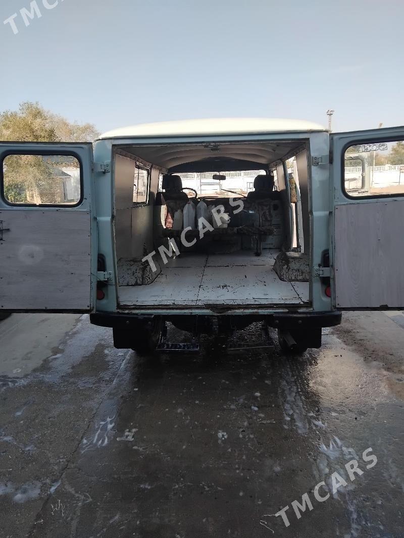 UAZ 452 2001 - 45 000 TMT - Balkanabat - img 2