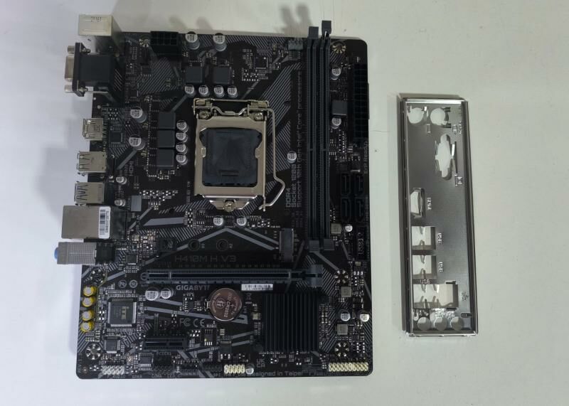 Gigabyte H410 - Köşi - img 1