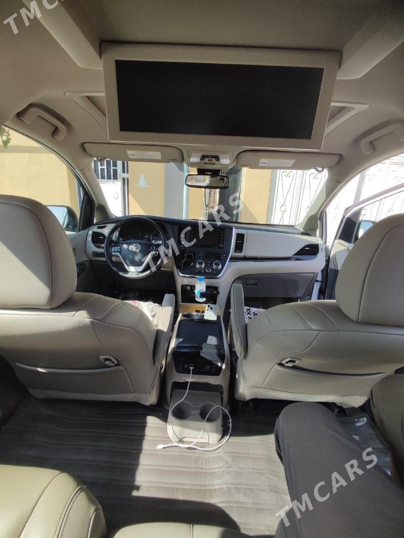 Toyota Sienna 2019 - 520 000 TMT - Бедев - img 6