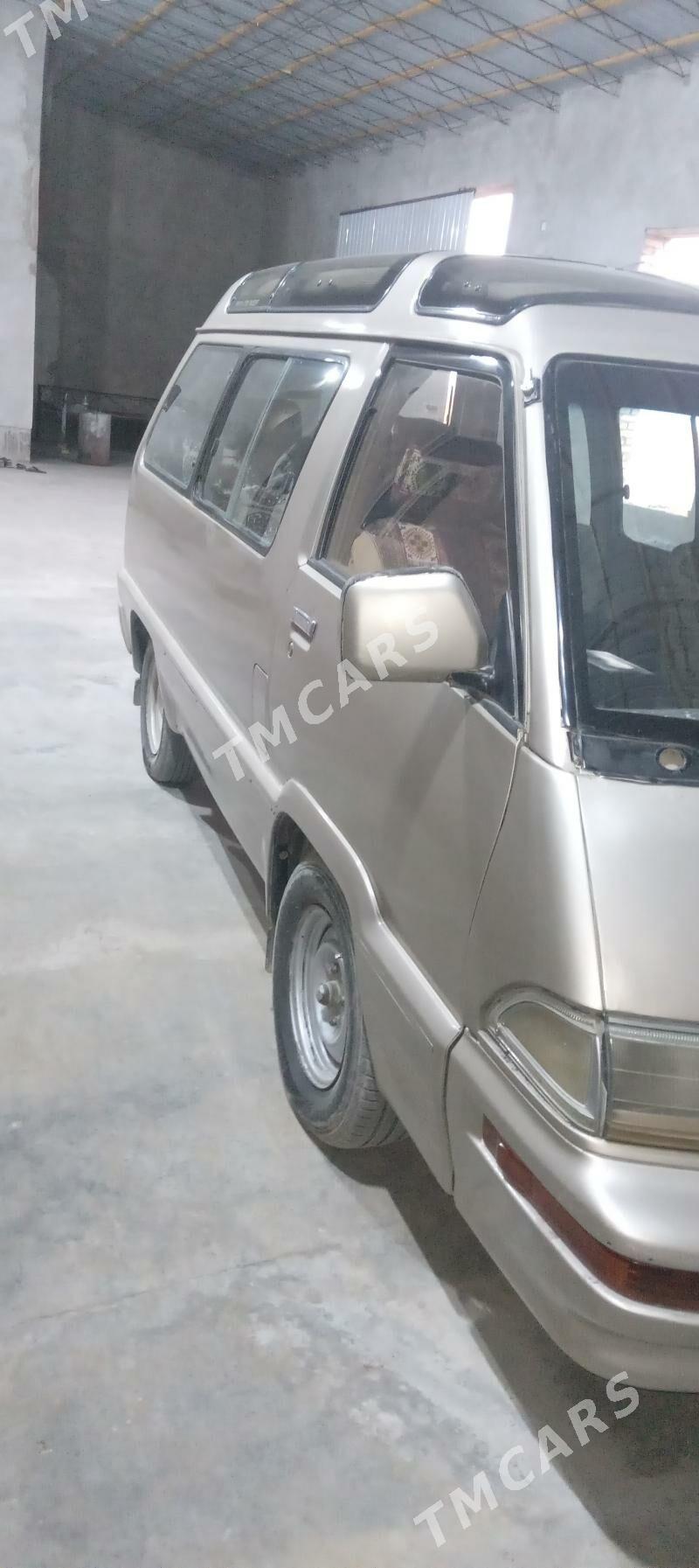 Toyota Town Ace 1990 - 30 000 TMT - Сакар - img 6