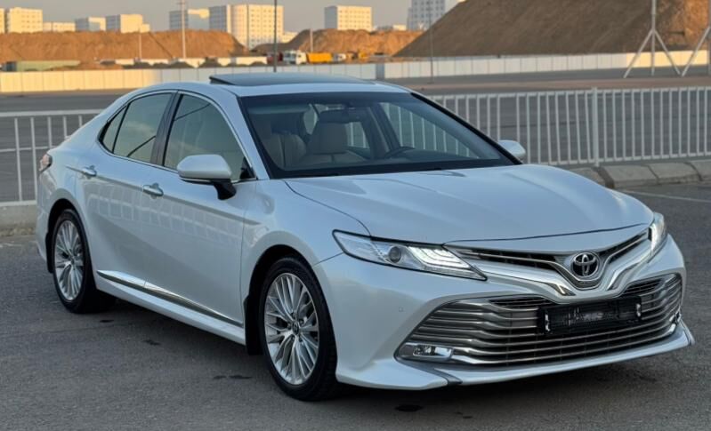 Toyota Camry 2019 - 414 000 TMT - Aşgabat - img 3